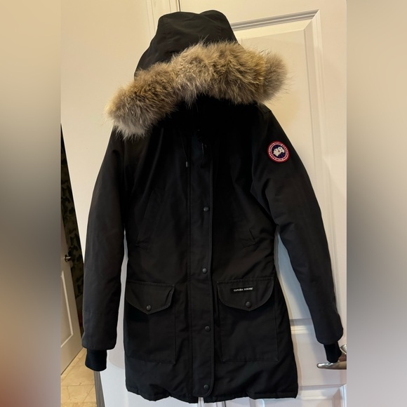 Women's Canada Goose Trillium Hooded Parka - Picture 2 of 16